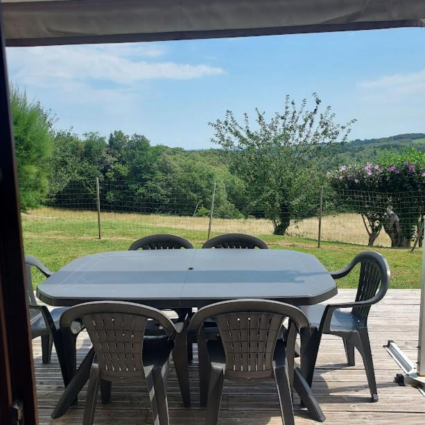 Appartamento Au Petit Bois Magique Payrac Esterno foto